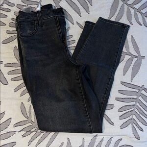 Levi’s high waisted mom jeans size 25